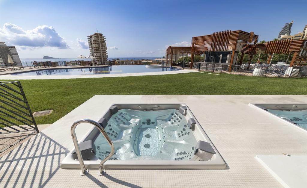 Sunset Drive Resort & Spa ベニドルム エクステリア 写真